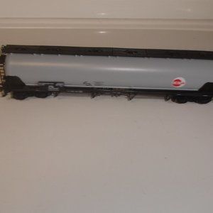 Roco HO train car OEVA tanker railroad